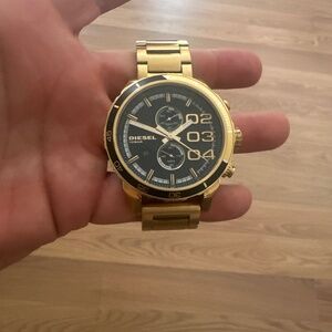 Dz4337 diesel watch